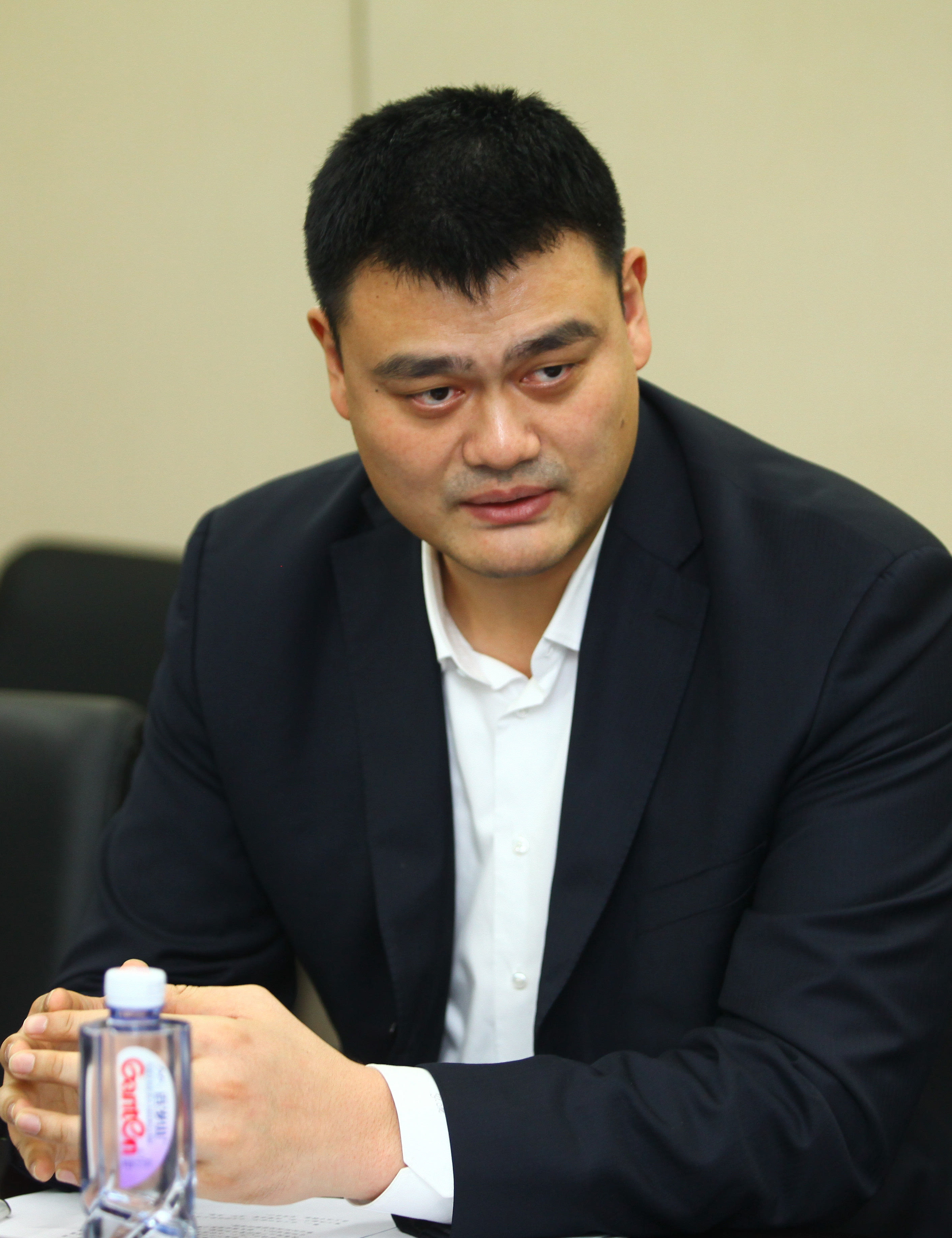 使得他们在