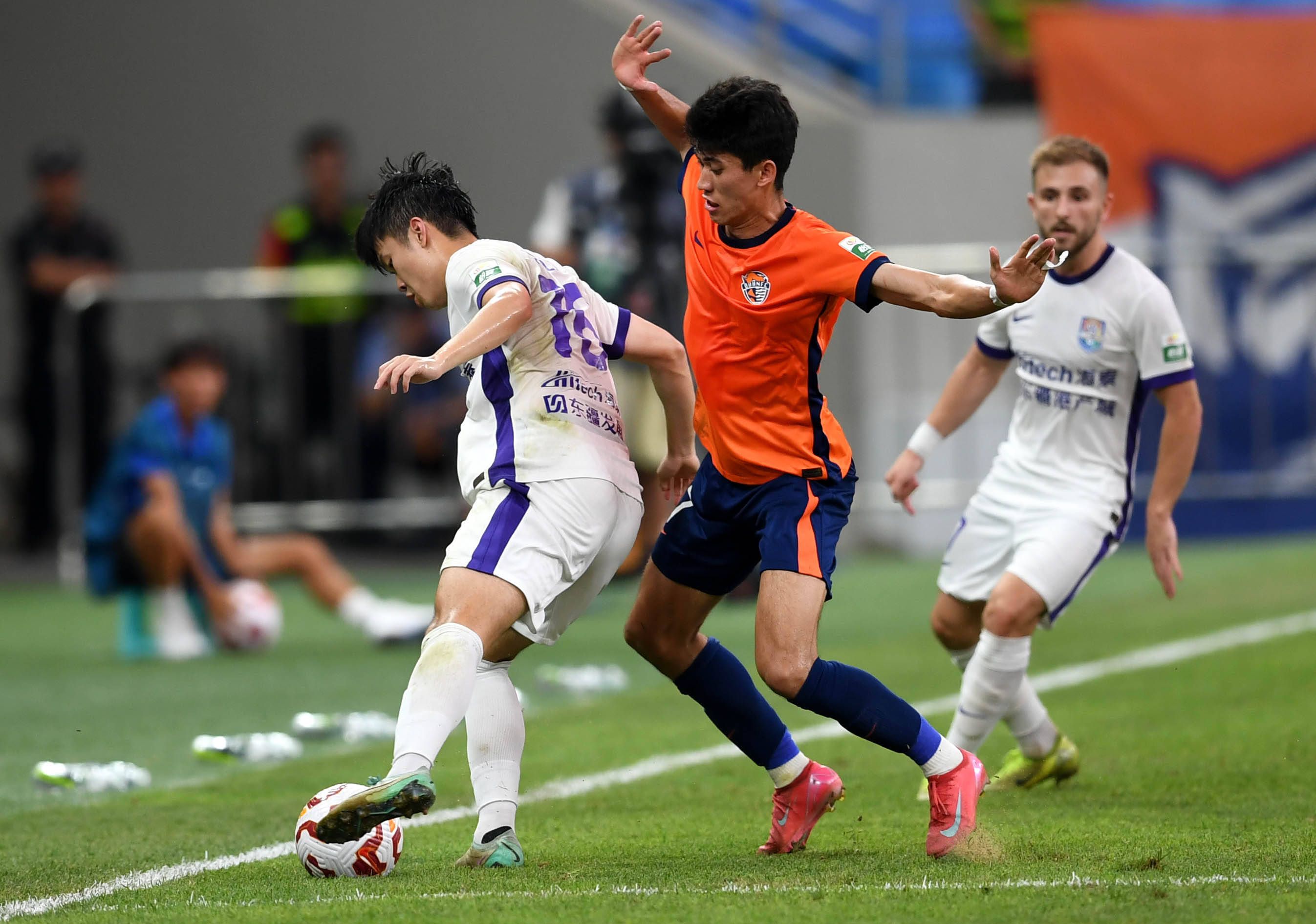 沃克以其 沃克以其