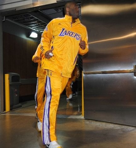 通过大胆更 通过大胆更